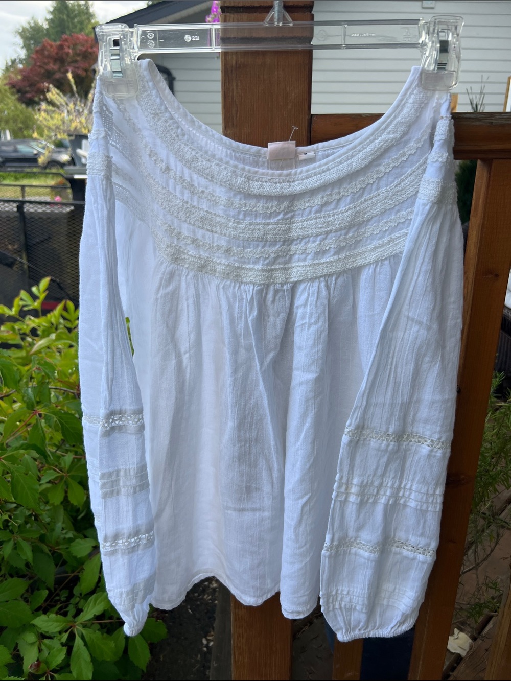 GAP White Boho Crochet Knit Yoke Peasant Blouse Long Bell Sleeve Size M
